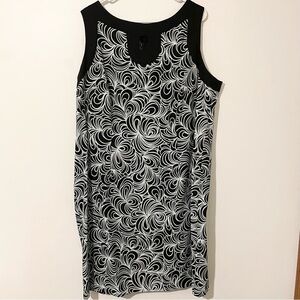 Dressbarn Woman Black White Floral Swirl Sleeveless Dress Career Wear Size 20W